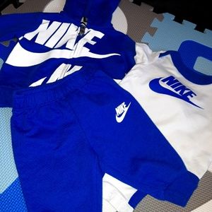 3 piece Nike Sweatsuit